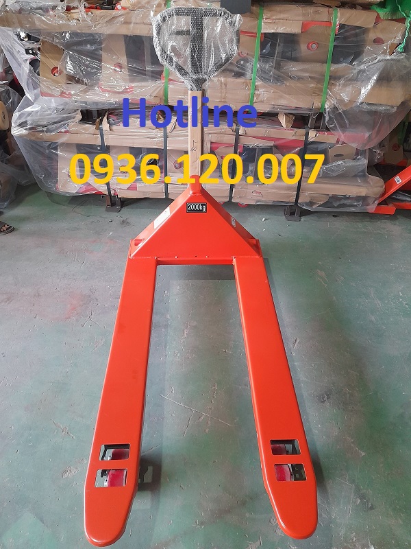Công ty bán xe nâng 2000kg chính hãng